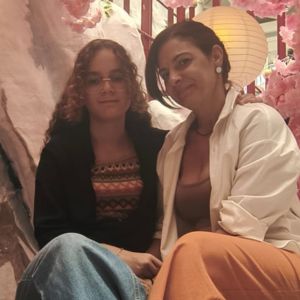 Tânia L. Paizante de Freitas mãe da Valentina Paizante